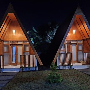 D' Rinjani View Bungalow Bed & Breakfast Masbagik Exterior photo