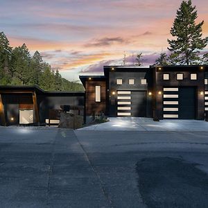 The Views At Matterhorn Villa Park City Exterior photo