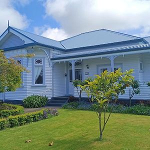 Fossil Coast B&B Hawera Exterior photo