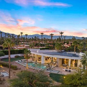 Modern Luxury By Avantstay Saltwater Pool Patio Rancho Mirage Exterior photo