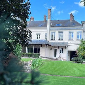 La Maison De Colette Trie-Chateau Exterior photo