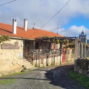 Casa-Museo Genia Trigo Bed & Breakfast Sober Exterior photo