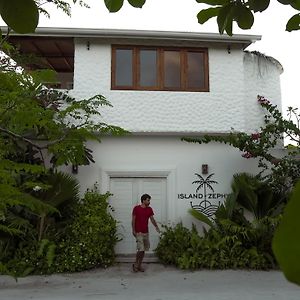 Island Zephyr Hotel Baa Atoll Exterior photo