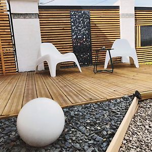 Love Room Haut De Gamme - L'Extase Avec Jacuzzi Violaines Exterior photo