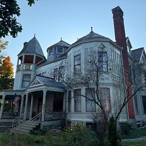 Haslett House - A Gilded Age Estate Bed & Breakfast Fort Plain Exterior photo