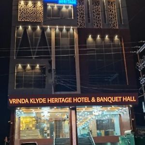 Vrinda Klyde Heritage Hotel Siwan Exterior photo