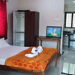 Rn Guest House Arambol Goa Exterior photo