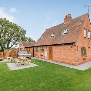 The Old Farmhouse Villa Longford  Exterior photo