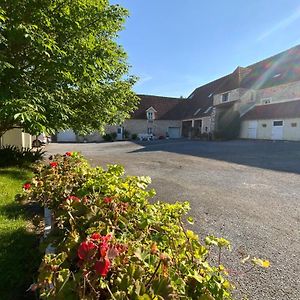 La Ferme Mercier Bed & Breakfast Vert-le-Petit Exterior photo