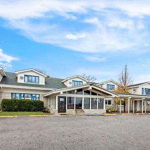 Rodeway Inn Formerly Camp Inn Lodge Oscoda Exterior photo