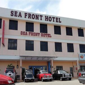 Sea Front Hotel Port Dickson Exterior photo