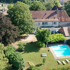 De Passage Chez Lili Bed & Breakfast Poligny  Exterior photo