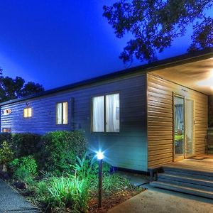 Highway Tourist Village Narrabri Exterior photo