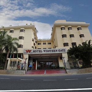 Hotel Western Gatz Theni Exterior photo