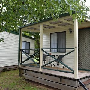 Porepunkah Pines Holiday Park Hotel Room photo