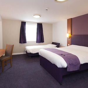 Premier Inn Glenrothes Exterior photo