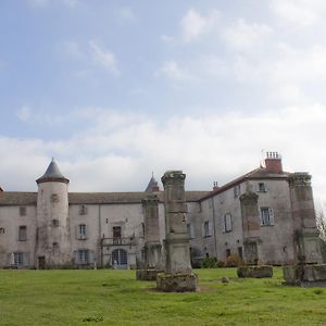 Chateau De Chantelauze Hotel Olliergues Exterior photo