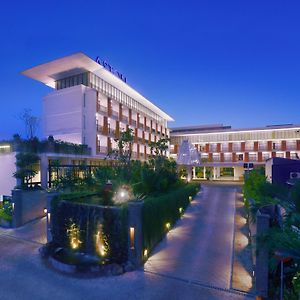 ASTON Bojonegoro City Hotel Exterior photo