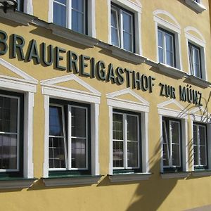 Brauereigasthof Zur Munz Seit 1586 Hotel Gunzburg Exterior photo