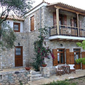 Homeberry, Traditional Stone House In Tiros Exterior photo