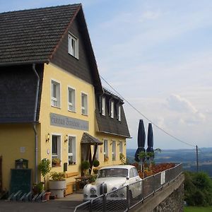 Gasthaus Zur Burgschaenke Hotel Aremberg Exterior photo