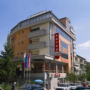 Hotel Akvaya Veliko Turnovo Exterior photo