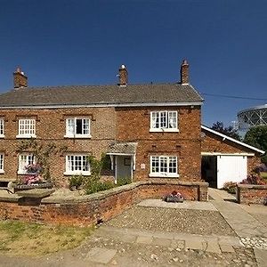 Bridge Farm Bed & Breakfast Hotel Crewe Exterior photo