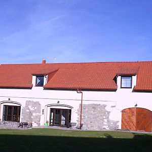 Statek Malčany Hotel Cim Exterior photo