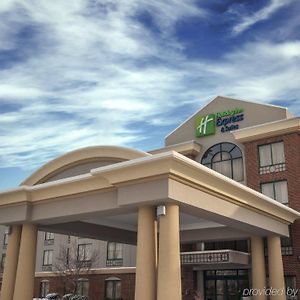 Holiday Inn Express & Suites Buffalo Airport, An Ihg Hotel Cheektowaga Exterior photo