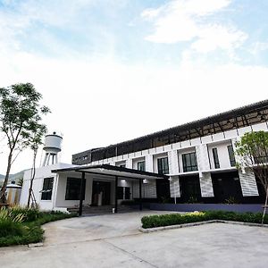 BY Hotel Kanchanaburi Exterior photo