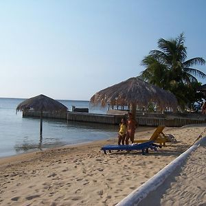 Sueno Del Mar Hotel West End Exterior photo