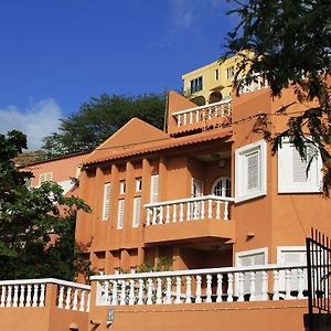 Vila Mira Mar Bed & Breakfast Mindelo Exterior photo