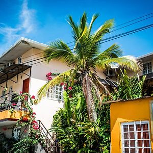 Sun Havens Apartments & Suites Bocas Town Exterior photo