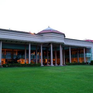 The Cabbana Resort & Spa Phagwara Exterior photo