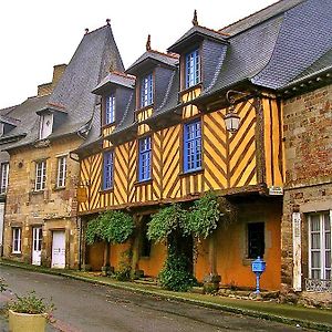 Logis De La Filanderie Bed & Breakfast Becherel Exterior photo