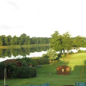 Annexe At Gosfield Lake Motel Exterior photo