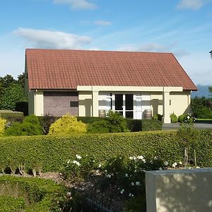 A Touch Of Tuscany At Hillsborough Apartment New Plymouth Exterior photo