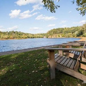 Cedar Lodge Lake Delton Exterior photo