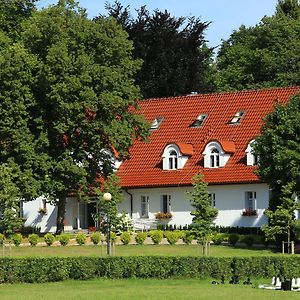 Stary Mlyn Strzeszyn Hotel Lubowo  Exterior photo