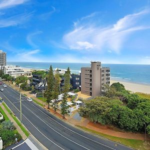 Amira Apartments Main Beach Exterior photo