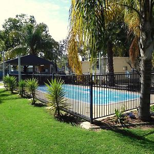 Narrabri Motel&Caravan Park Exterior photo