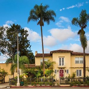 Cinema Suites Bed & Breakfast Hsr19-19-001050 Los Angeles Exterior photo