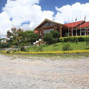 Vansana Plain Of Jars Hotel Muang Phonsavan Exterior photo