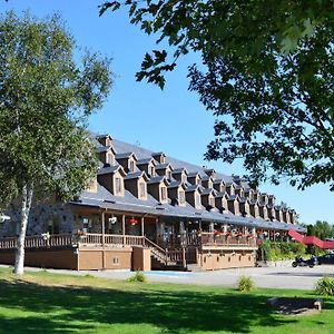 Hotel Cap-Aux-Pierres Isle-aux-Coudres Exterior photo