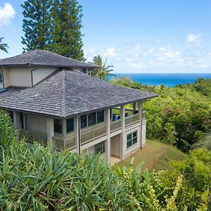 Mauna Pua - A Four Bedroom Vacation Rental Home Kauai Exterior photo