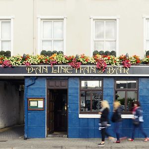 Dan Linehans Bar&B&B Killarney Exterior photo