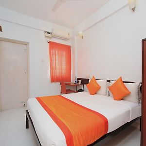 Oyo 1356 Hotel Gokulam Compact Mysore Exterior photo