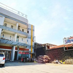 Pondok Eve Hotel Bandung Exterior photo