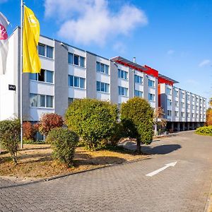 Michel Hotel Frankfurt Airport Russelsheim Exterior photo