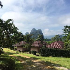 Khao Sok Hill Top Resort Khao Sok National Park Exterior photo